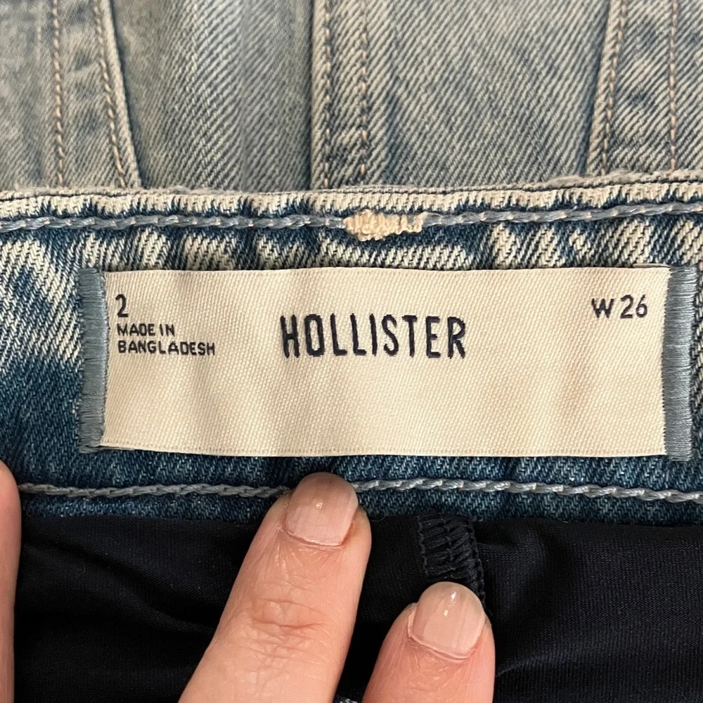 SLD CRTSY Hollister Light Blue Denim Mini Skort, Size 2 - Picture 5 of 6